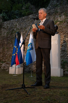 V Kamniku svečano odkrili kip Francetu Tomšiču  (21)